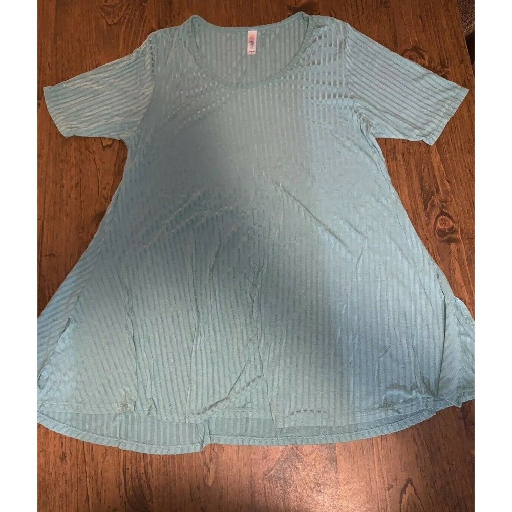 LULAROE Mint Green Solid Striped Textured Short Sleeve Flowy Shirt Size L EUC